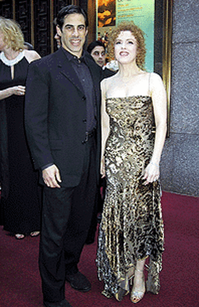 http://images.playbill.com/photo/n/e/ne_104011.gif