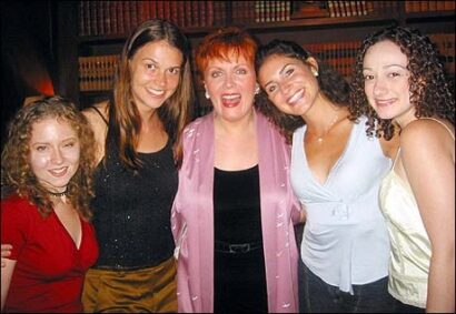 Amy McAlexander (left), Sutton Foster, Maureen McGovern, Jenny Powers, and Megan McGinnis