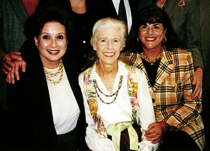 http://images.playbill.com/photo/n/e/ne_90766.gif