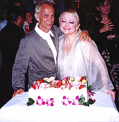 http://images.playbill.com/photo/n/e/ne_98108.gif
