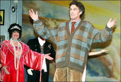 http://images.playbill.com/photo/A/9/A9DE700981A641B9B051FC46E25C1F95.jpg