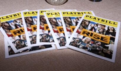 //assets.playbill.com/editorial/4891acf69771f1f7223c1e0774c7fca1-rise-playbill-viewing-party-2018-img-4876-hr.jpg