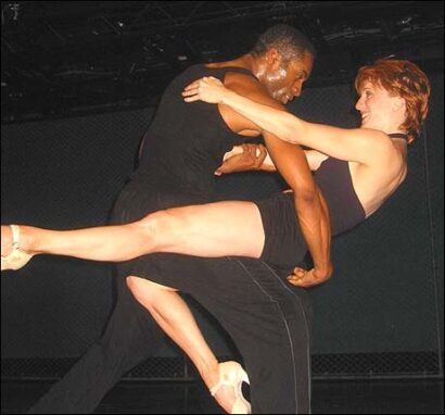 http://images.playbill.com/photo/a/r/articles_photo2_image1093024382.jpg