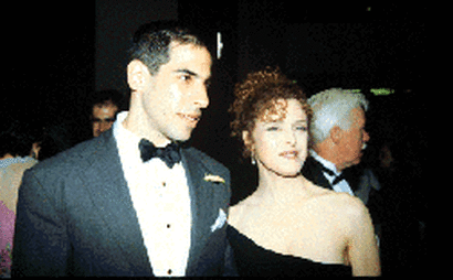 http://images.playbill.com/photo/n/e/ne_2043.gif