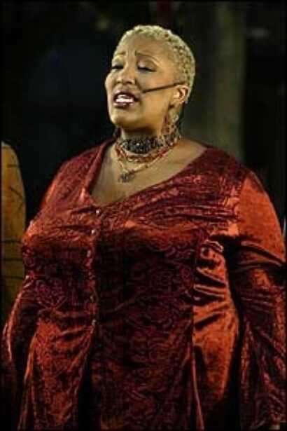 Frenchie Davis in Rent