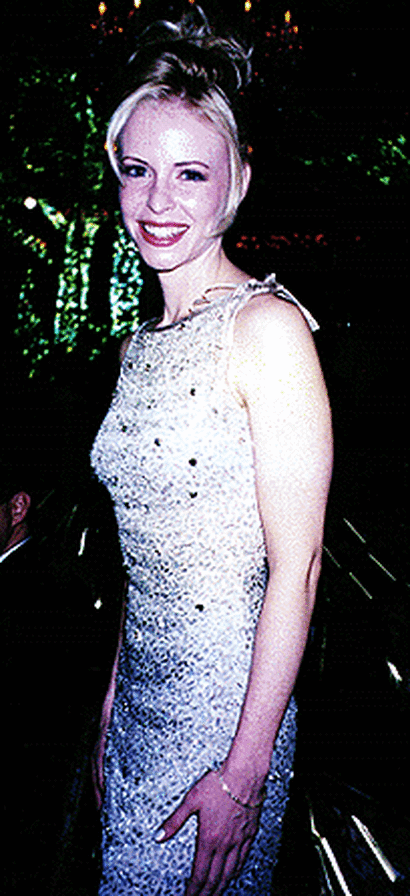 http://images.playbill.com/photo/n/e/ne_94657.gif