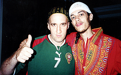 http://images.playbill.com/photo/n/e/ne_104913.gif