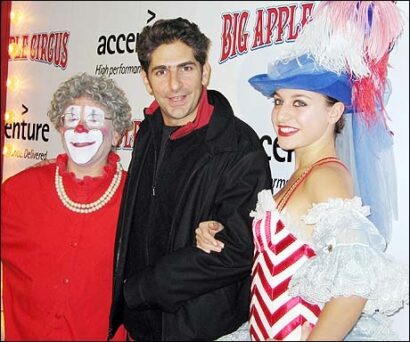 Michael Imperioli (center) and members of the <i>Big Apple Circus</i>.