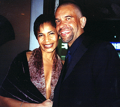 http://images.playbill.com/photo/n/e/ne_103361.gif