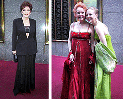 http://images.playbill.com/photo/n/e/ne_104007.gif