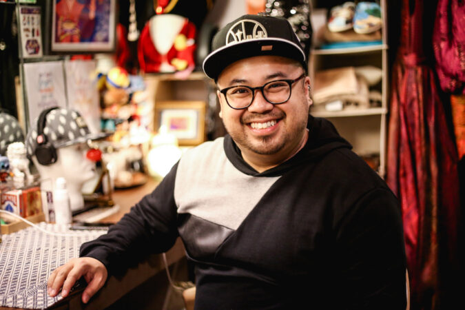 Aladdin_Broadway_Don_Darryl_Rivera_Getting_Into_Character_2018_Don_Darryl_Rivera_HR