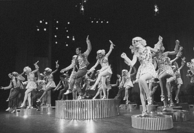 42nd Street_Broadway_Production Photos_1980_Cast_HR