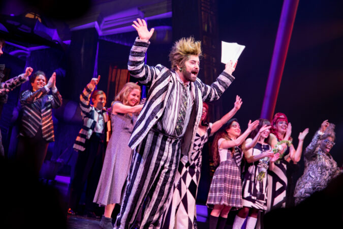 Beetlejuice_Broadway_Reopening Bows_2022_Alex Brightman_HR