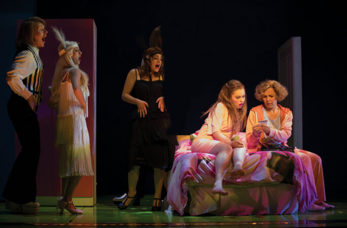 Muriel's_Wedding_the_Musical_Sydney_Theatre_Company_Production_Photo_2017_03_HR.jpg