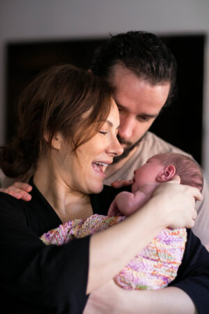 Laura_Benanti_Baby_Photo_Ella_Rose_Patrick_Brown_03_HR