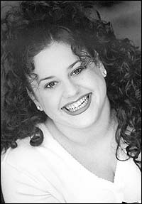 Marissa Jaret Winokur-Pamela Anderson Sitcom "Stacked" Debuts April 13