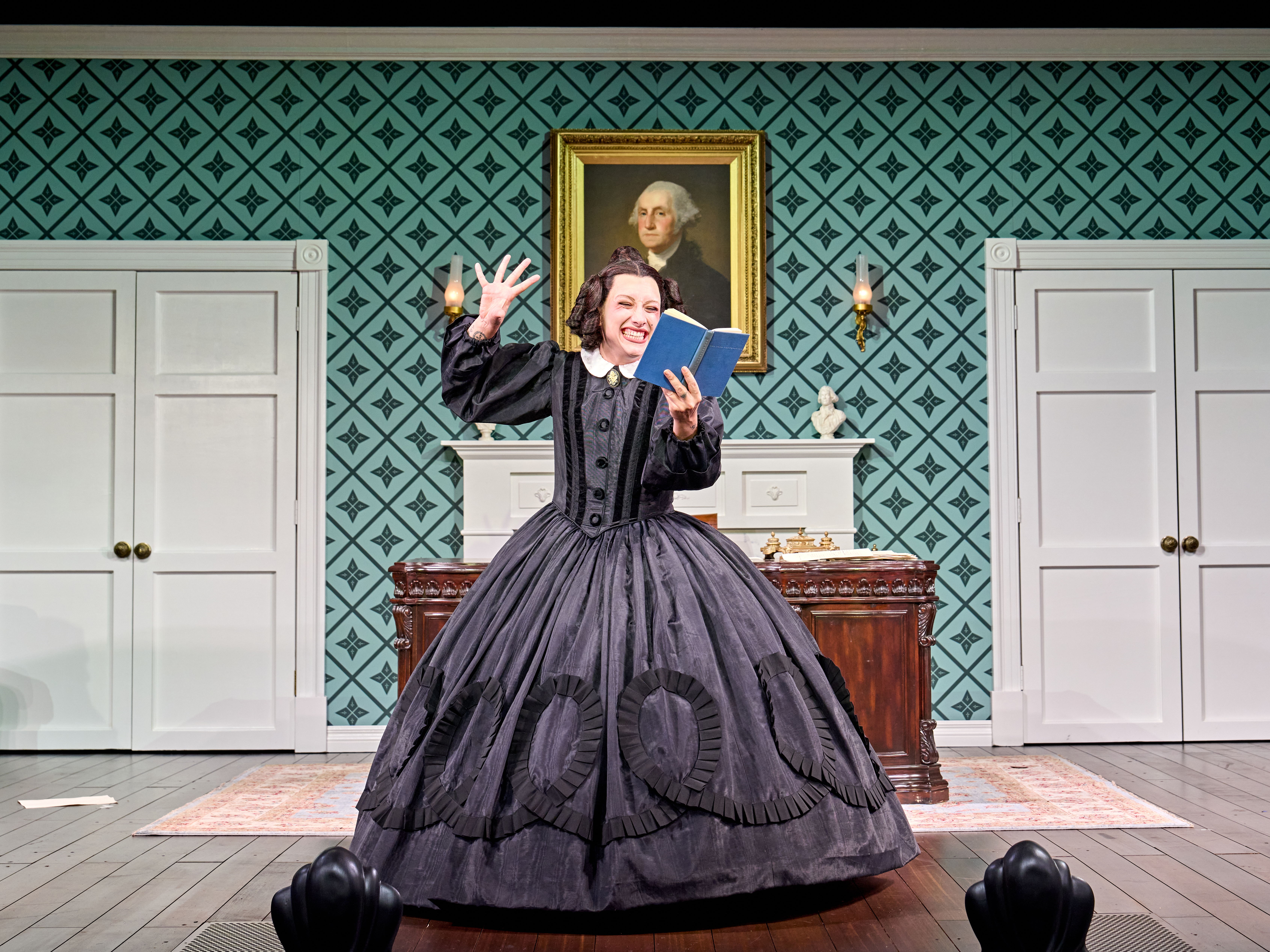 Get a 1st Look at Oh, Mary! in London