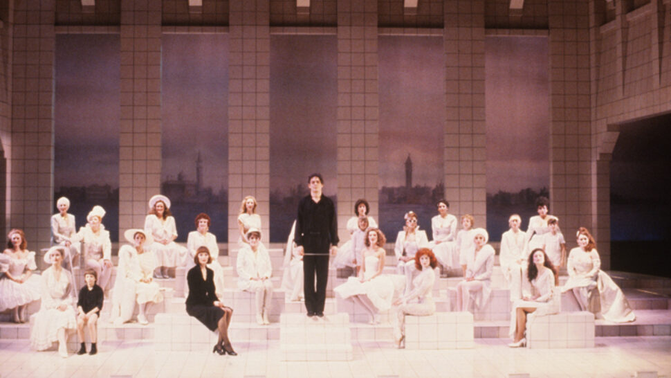 //assets.playbill.com/editorial/0213653fa1c72dabf12db2523071e6c6-nine-broadway-production-photo-1982-cast-hr.jpg