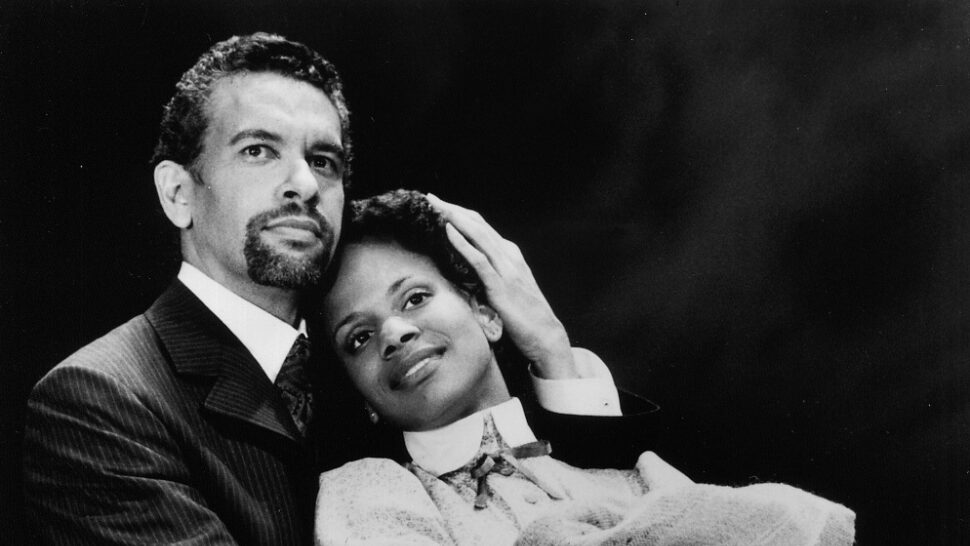 //assets.playbill.com/editorial/2c56b288c8524c2b1f33f22a039d0444-ragtime-broadway-production-photos-1998-08-hr.jpg