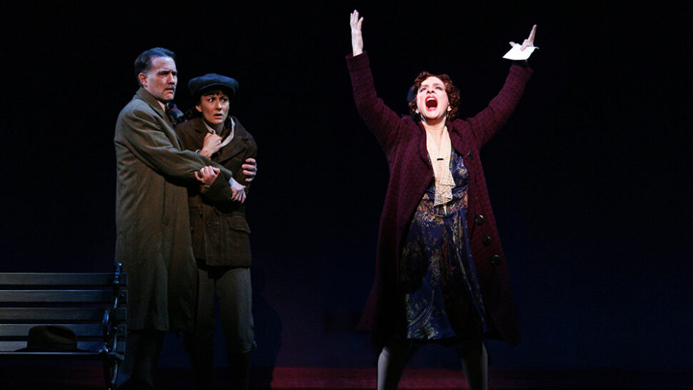 //assets.playbill.com/editorial/6d7a8a423f4064b91dbbfc712450cb3a-gypsylupone-hr.jpg