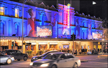 //assets.playbill.com/editorial/0ef6b80975df616f328c25db8b986b23-poppinsmelbournemarquee.jpg