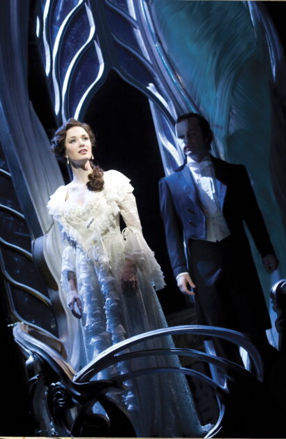 //assets.playbill.com/editorial/50649bfd2985b42ee12d72ac573c0b71-sierra-boggess-as-christine-and-ramin-karimloo-as-the-phantom-rug-2010-photographer-catherine-ashmore.jpg