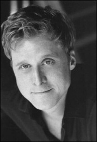 //assets.playbill.com/editorial/56fd5d57716474533802e680b3903d16-Alan_Tudyk200.jpg
