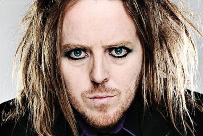 //assets.playbill.com/editorial/62b3aaa63665c17dda159254076f9bc8-327460-tim-minchin.jpg