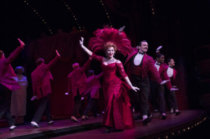 //assets.playbill.com/editorial/777d7b003acd4077a7969ea302e9282a-bernadette-peters-in-hello-dolly.%20Photo%20by%20Julieta%20Cervantes.jpg