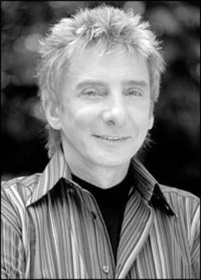 //assets.playbill.com/editorial/84b5ca3953f70052e95999b9d36d5cd8-manilow1.jpg