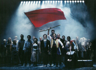 //assets.playbill.com/editorial/9e0ad1fd74565b8b0c3a62959e9c3ed3-lesmiz-obc-hr.jpg