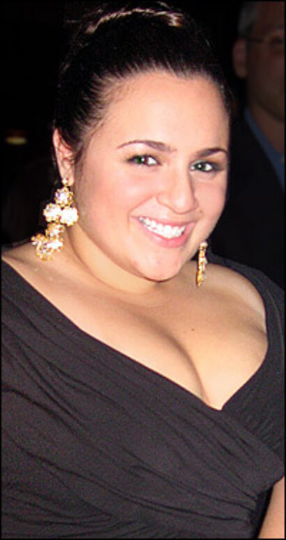 //assets.playbill.com/editorial/bd6ff90de97acda9591c3769748e56b7-nikkiblonsky200.jpg