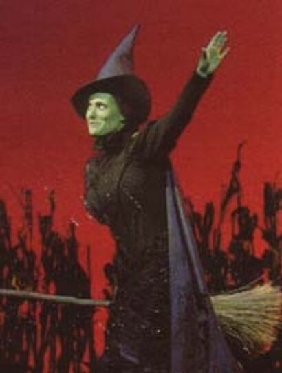 //assets.playbill.com/editorial/f77d47ea708f788c59a6b87a42213a02-Wicked103.jpg