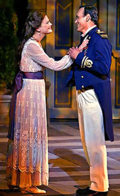 //assets.playbill.com/editorial/fd10a67608ca47e73e01f13fc66271cf-MuchAdo1.jpg