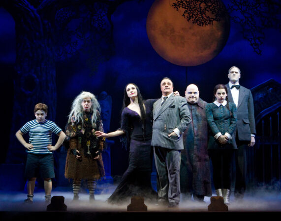 HR - The Addams Family (Broadway 2010)
