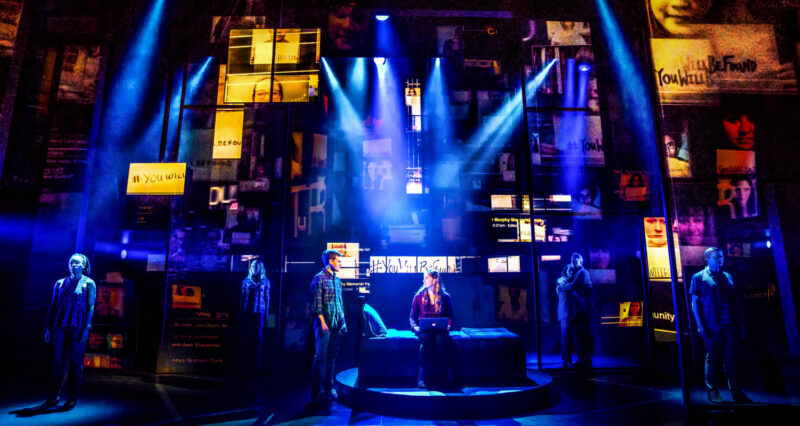 A Novel Adaptation of Dear Evan Hansen Will Be Released in October