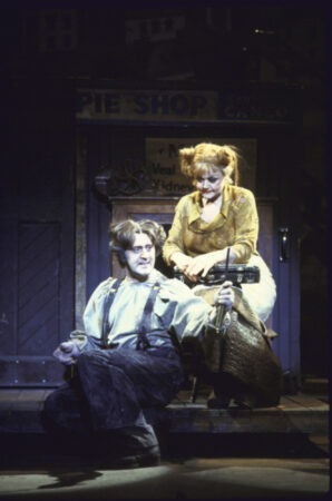 Sweeney_todd_broadway_production_photos_1979_angela_lansbury_len_cariou_hr