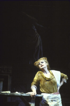 Sweeney_todd_broadway_production_photos_1979_angela_lansbury_hr