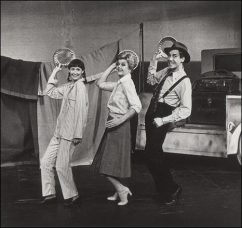 Zan Charisse, Angela Lansbury and Rex Robbins in <i>Gypsy</i>1974 “SRC =” https://assets.playbill.com/editorial/_embedddedgallerysize/4305ab8bc94bd969cfd5d0155d67f1-lansgypsy4.jpg “></p><figcaption>
<div>
<p>Zan Charisse, Angela Lansbury and Rex Robbins in <i>Gypsy</i>1974</p>
</div>
</figcaption></figure>
</div>
<div data-slide-count=