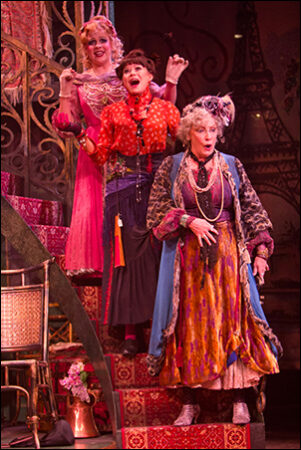 Rebecca Lock, Annabel Leventon and Betty Buckley in <i>Dear world</i>“SRC =” https://assets.playbill.com/editorial/_embeddedgallerySIZE/4CC3012BEF0D06C06379B06B2804F110-DEARWORDPROD7_1360179579.JPG “></p><figcaption>
<div>
<p>Rebecca Lock, Annabel Leventon and Betty Buckley in <i>Dear world</i></p>
</div>
</figcaption></figure>
</div>
<div data-slide-count=