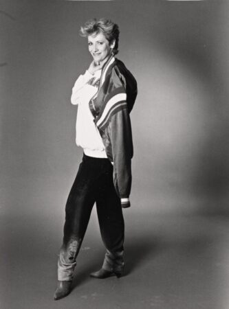 Song_and_dance_promo_photo_1982_betty buckley_hr