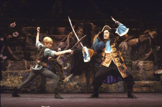 Peter_pan_broadway_production_photo_1979_sandy duncan_george rose_hr