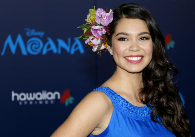 Auli'i_cravalho_hr