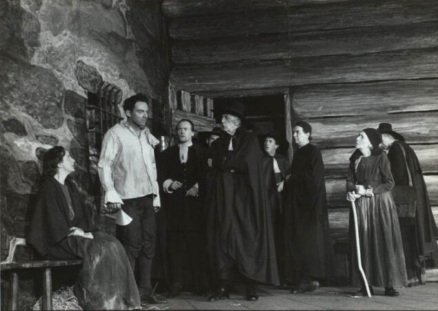 The_crucible_broadway_production_photo_1953_arthur kennedy_beatrice straight_hr
