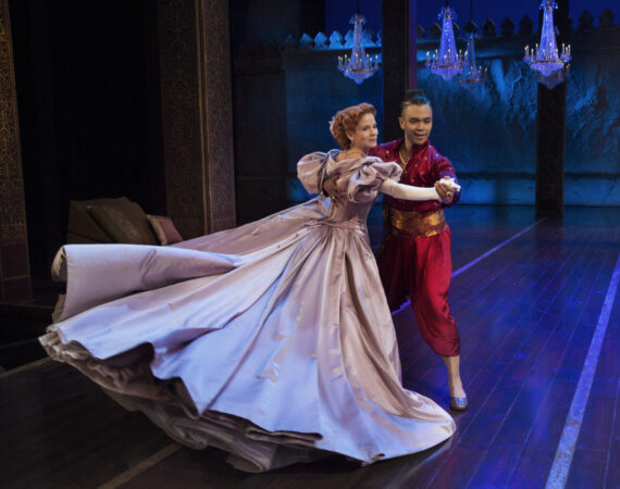 HR - Kelli O'hara and Jose Llana in the King and I 2