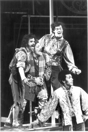 Two_gentlemen_of_verona_production_photo_public_shakespeare_in_the_park_production_photo_1971_jose perez_jerry quieter_raul Julia_clifton Davis_hr