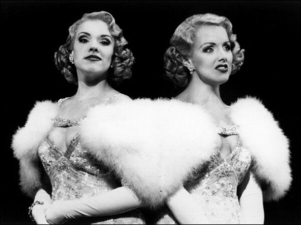 Emily Skinner and Alice Ripley in the 1997 Broadway musical <i>Side show</i>“SRC =” https://assets.playbill.com/editorial/_embeddedgallerysSize/CC4F2EA7F05DC149F0A165A9DABB238-SIDESHOW1_140372133.JPG “></p><figcaption>
<div>
<p>Emily Skinner and Alice Ripley in the 1997 Broadway Musical <i>Side show</i></p>
<p>John Marcus</p>
</div>
</figcaption></figure>
</div>
<div data-slide-count=