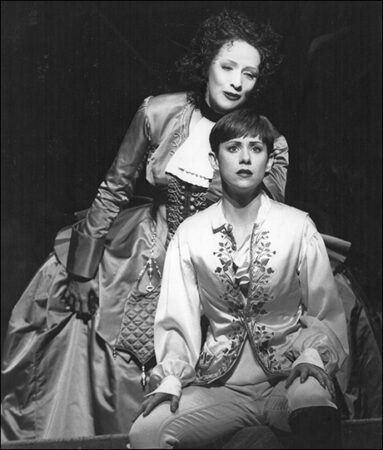 Betty Buckley and Susan Egan in <i>Triumph or love</i>“SRC =” https://assets.playbill.com/editorial/_embeddedgallerysSize/D39e11df00c332077c38408e9454c8b9-bucktri1.jpg “></p><figcaption>
<div>
<p>Betty Buckley and Susan Egan in <i>Triumph or love</i></p>
</div>
</figcaption></figure>
</div>
<div data-slide-count=