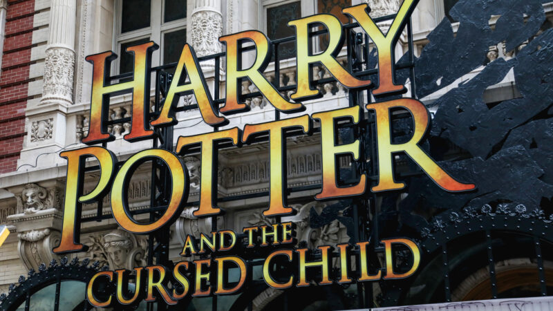Harry_Potter_and_the_Cursed_Child_Broadway_Marquee_2018_HR