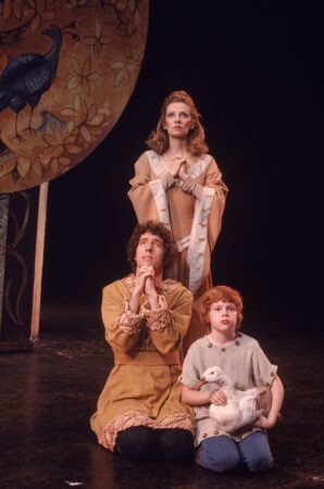 Pippin_broadway_production_photo_1972_betty buckley_michael Rupert_hr